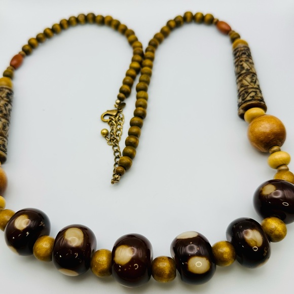 Chicos wooden fall, color, statement, necklace, unique - Picture 13 of 16